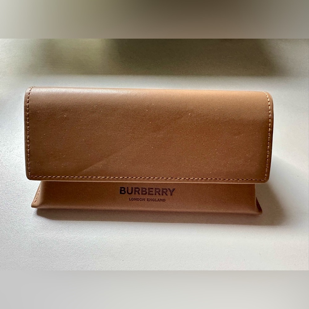 Authentic Burberry Tan Brown Soft Leather Eyeglass Sunglass Case New Never Used